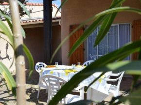 Charmant pavillon à 300m de la plage, 3 pièces, mezzanine, terrasse, 4 couchages - Saint Pierre La Mer - FR-1-229D-83